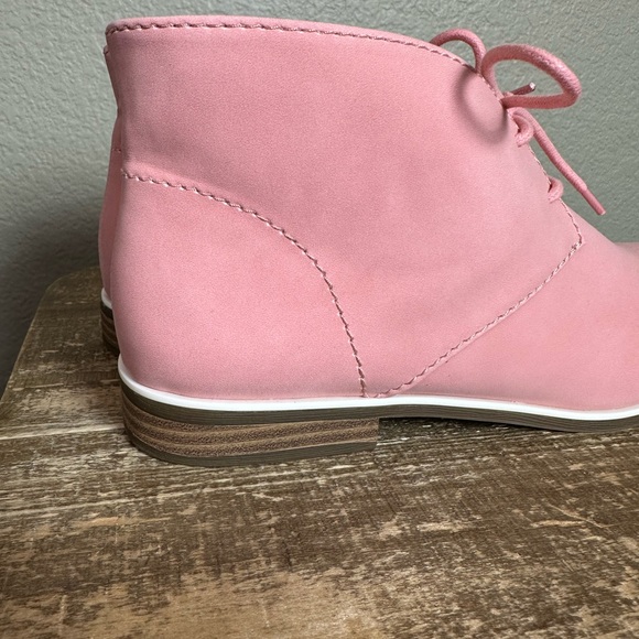 New ED Ellen DeGeneres Strawberry Pink Korie Boot - Picture 7 of 11